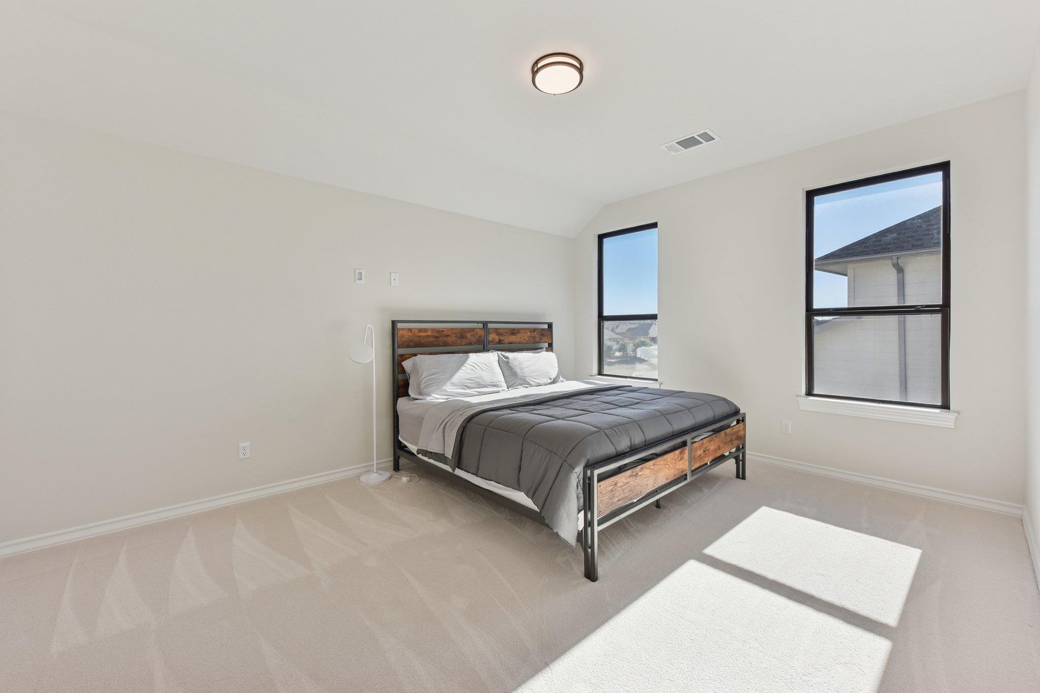 222 Rio Ranchero RD