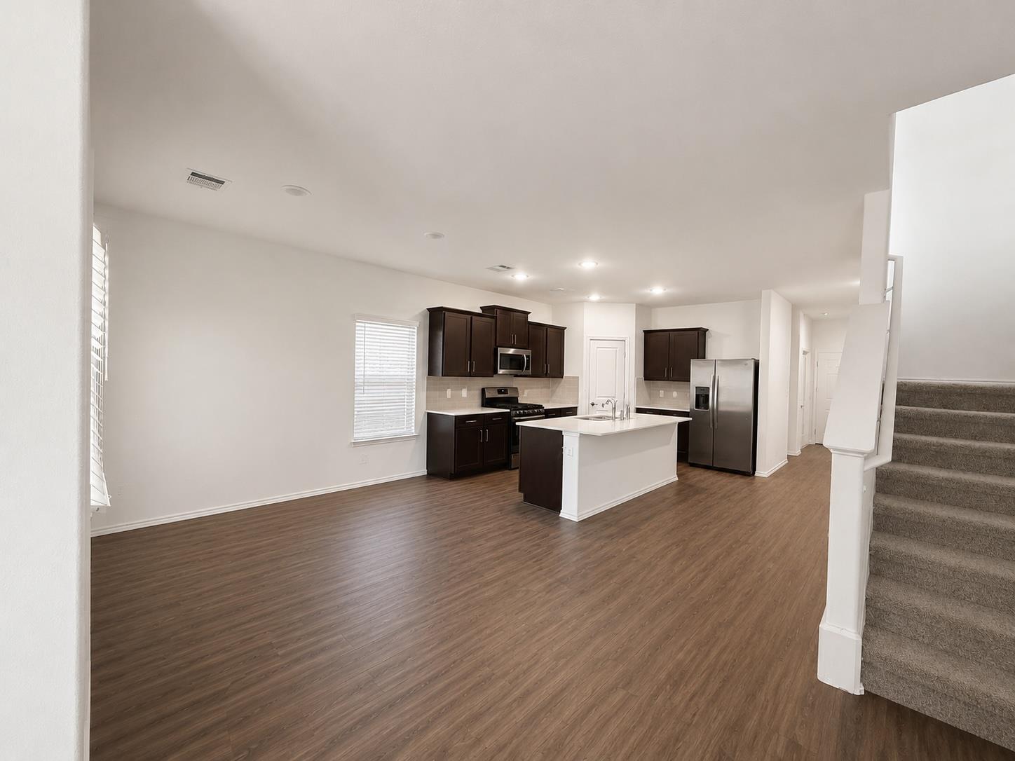 1008 Bluewood BND