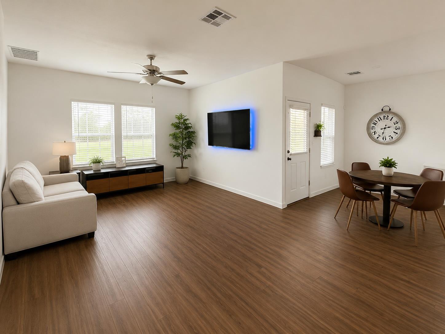 1008 Bluewood BND