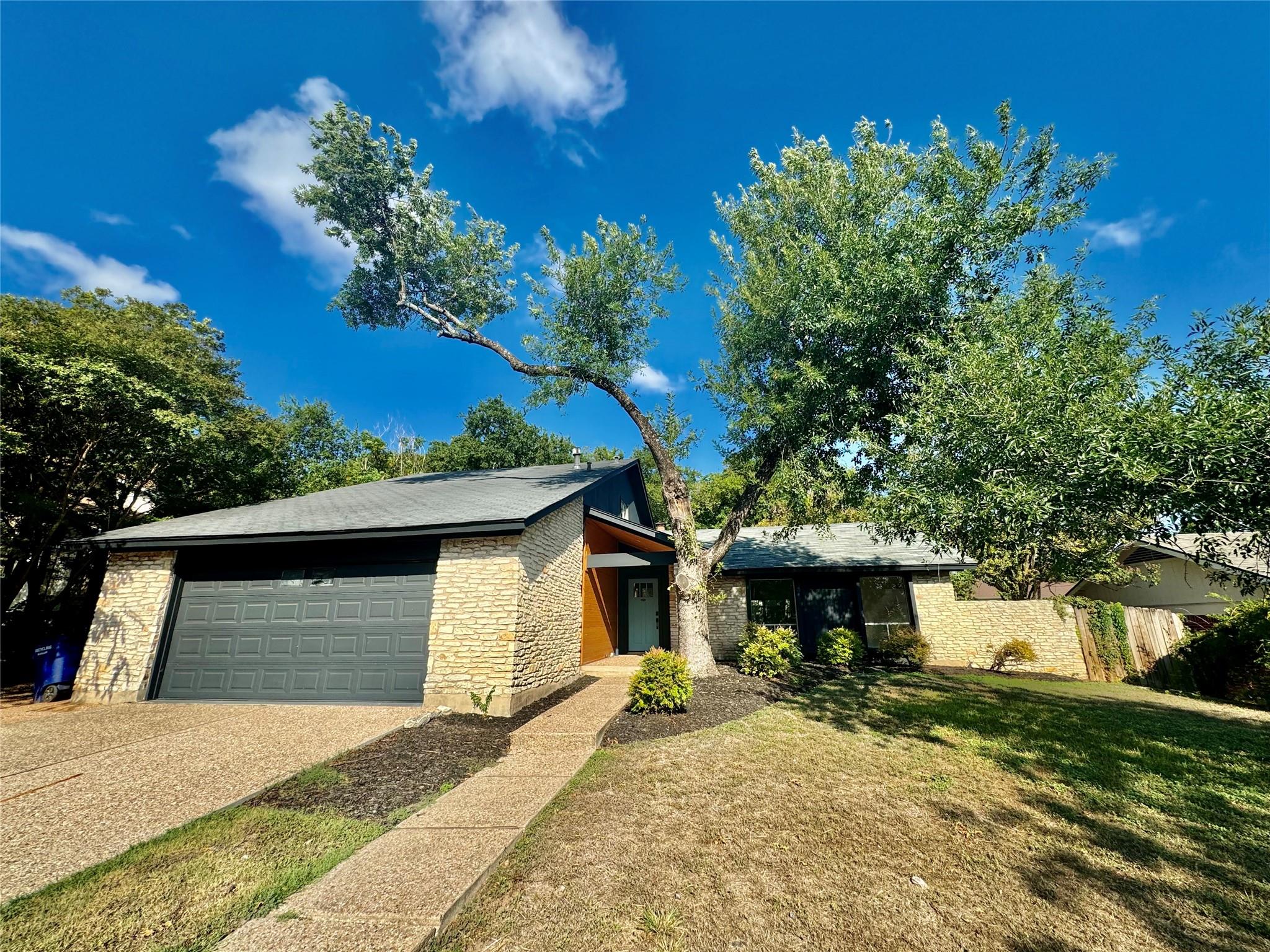 9506 STONEBRIDGE DR