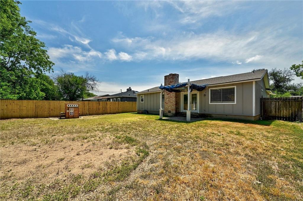 906 Cactus DR