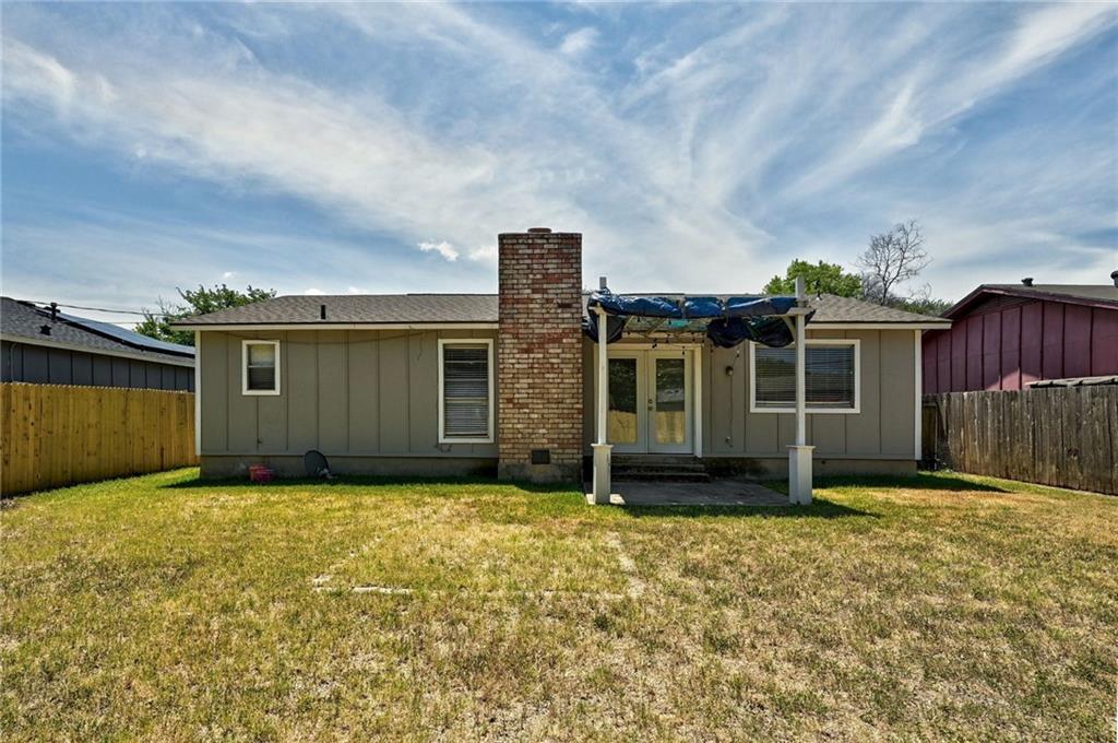 906 Cactus DR