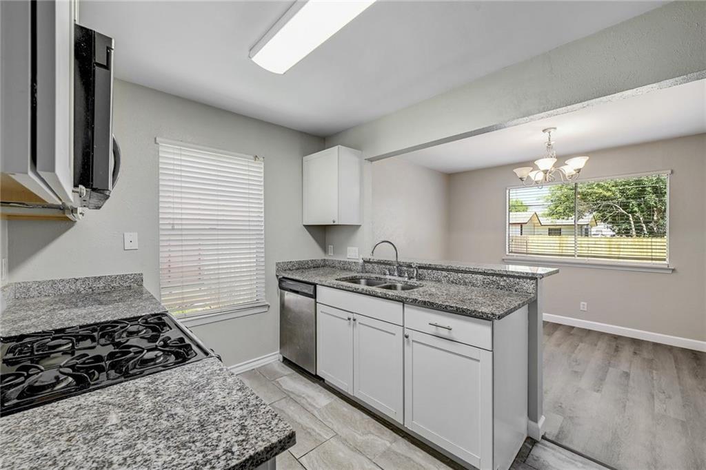 906 Cactus DR