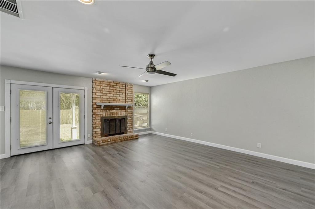 906 Cactus DR