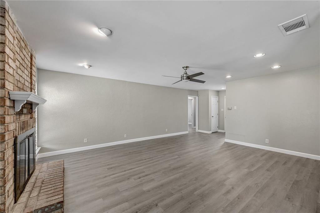 906 Cactus DR