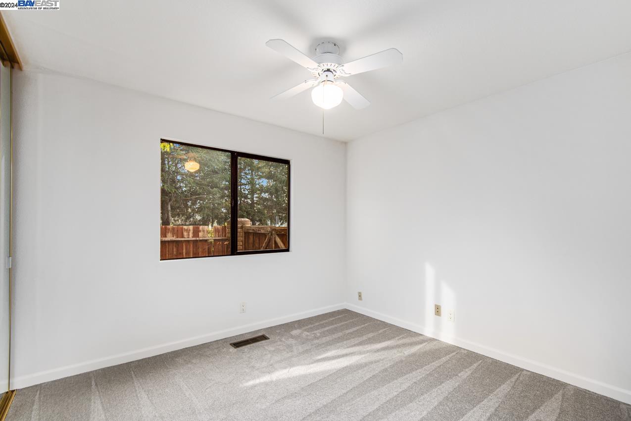 3221 Melanie Cir