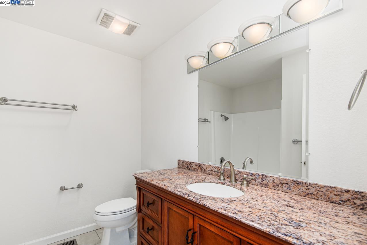 3221 Melanie Cir