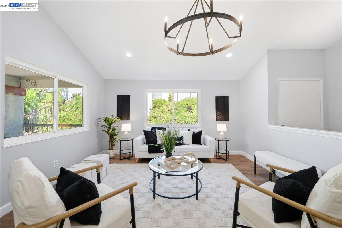 165 Rosario Ct