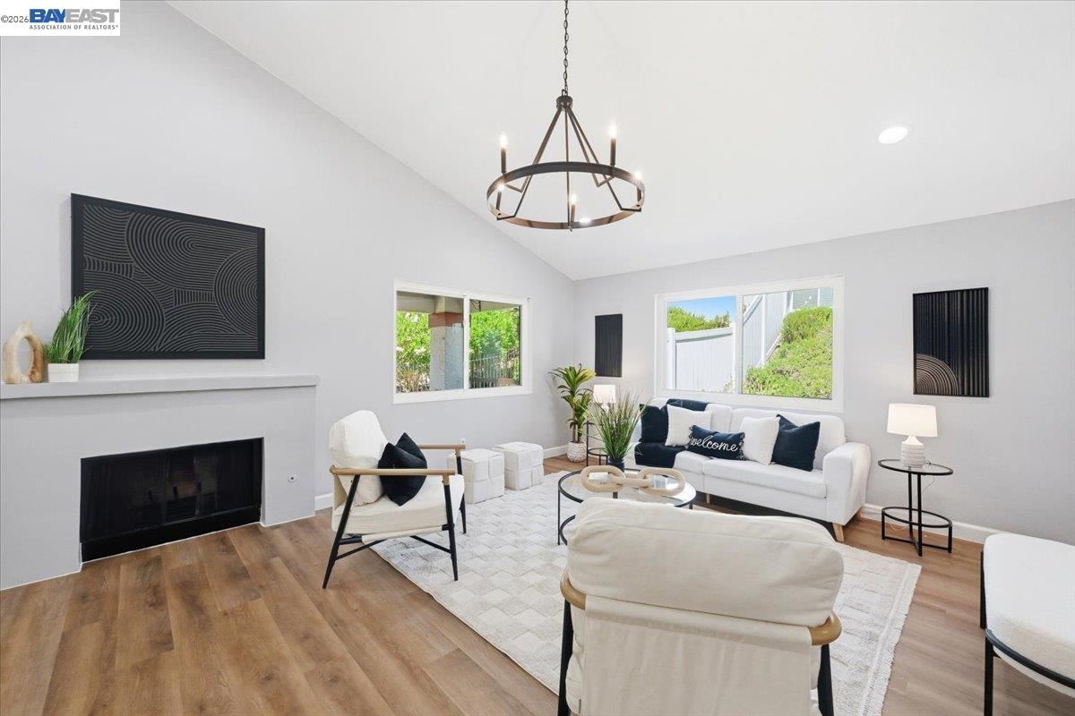 165 Rosario Ct