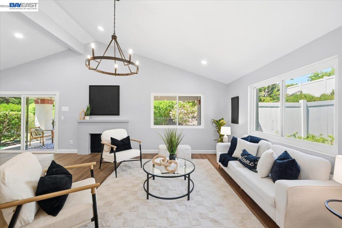 165 Rosario Ct