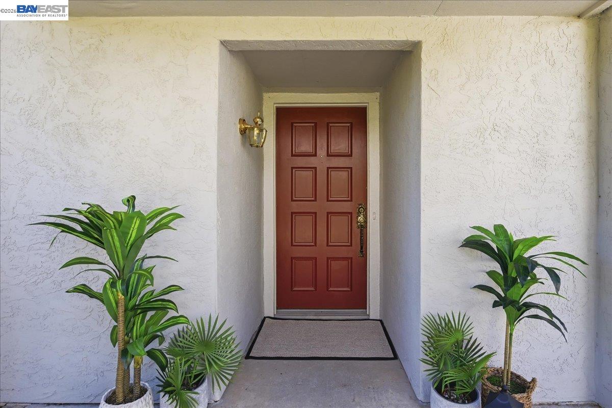 165 Rosario Ct