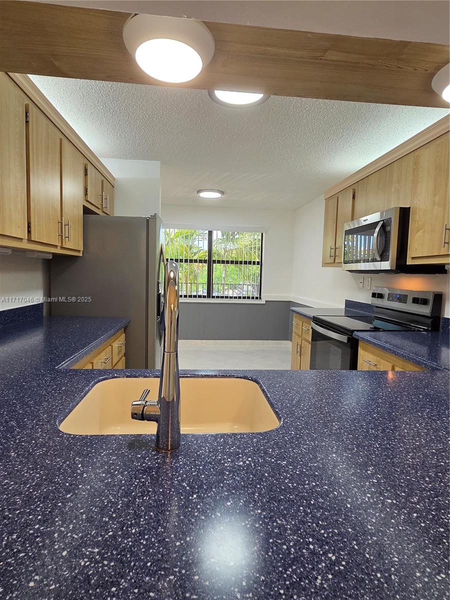 2606 NW 104th Ave # 202