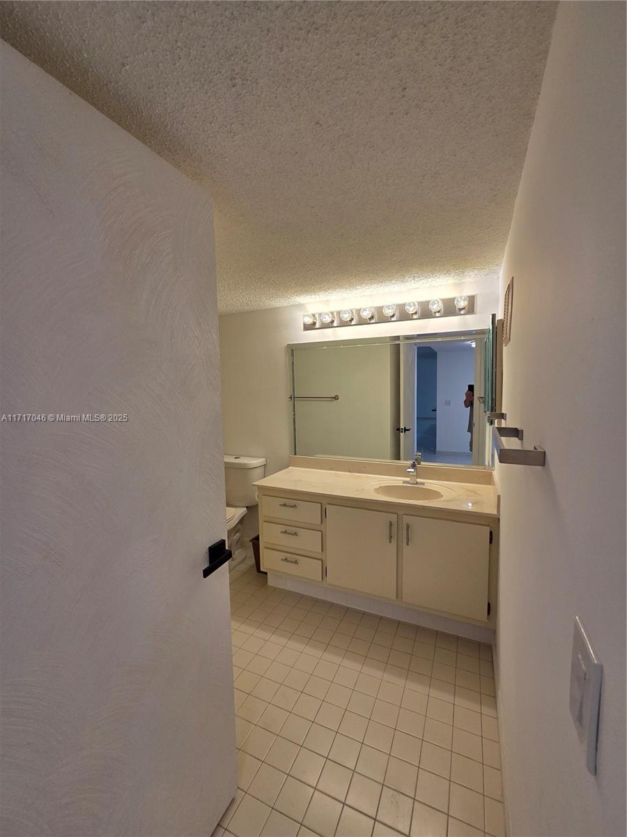 2606 NW 104th Ave # 202