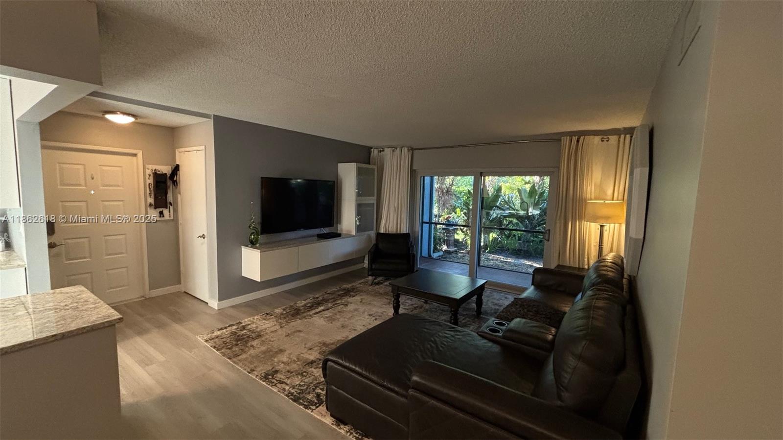 2761 S Oakland Forest Dr # 103