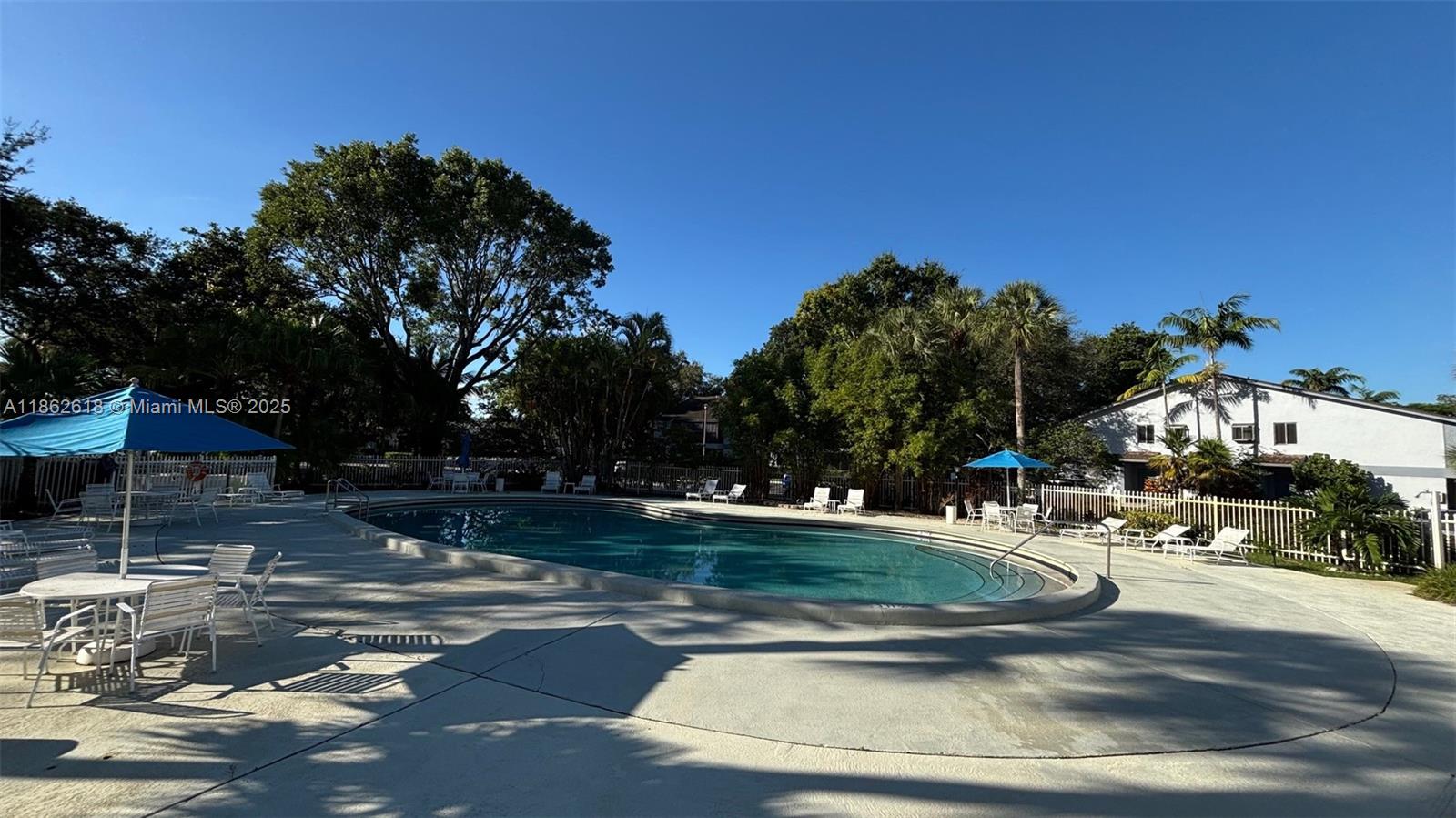 2761 S Oakland Forest Dr # 103