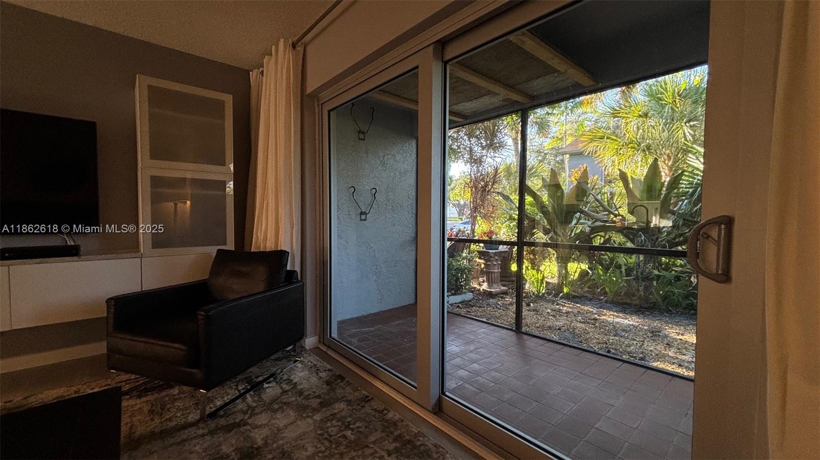 2761 S Oakland Forest Dr # 103