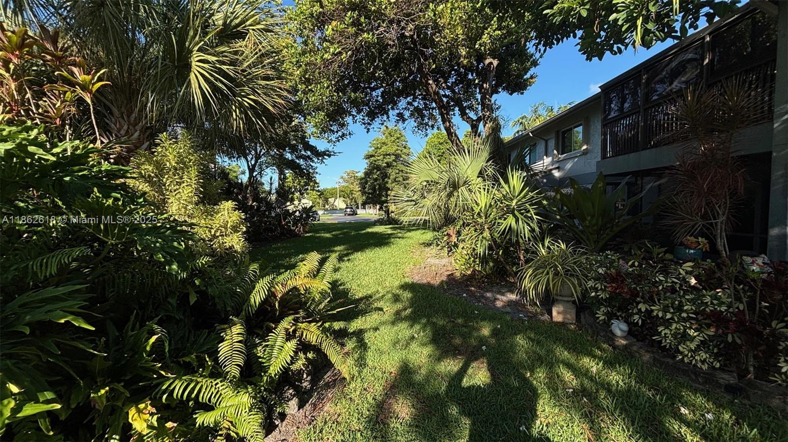 2761 S Oakland Forest Dr # 103