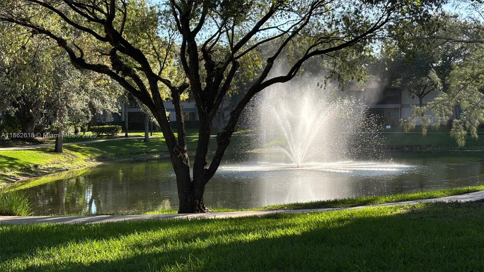 2761 S Oakland Forest Dr # 103