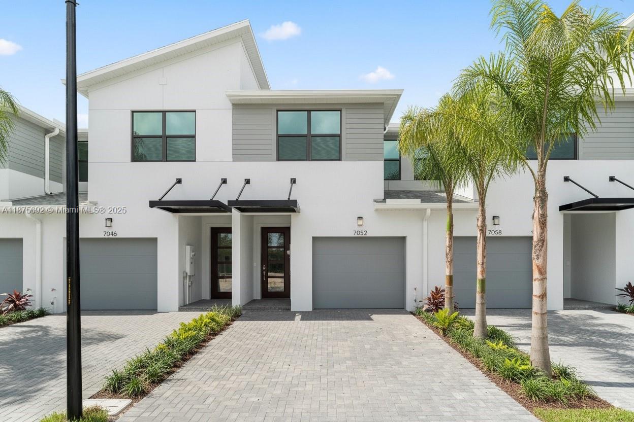 7448 Lenora Ln # 7448