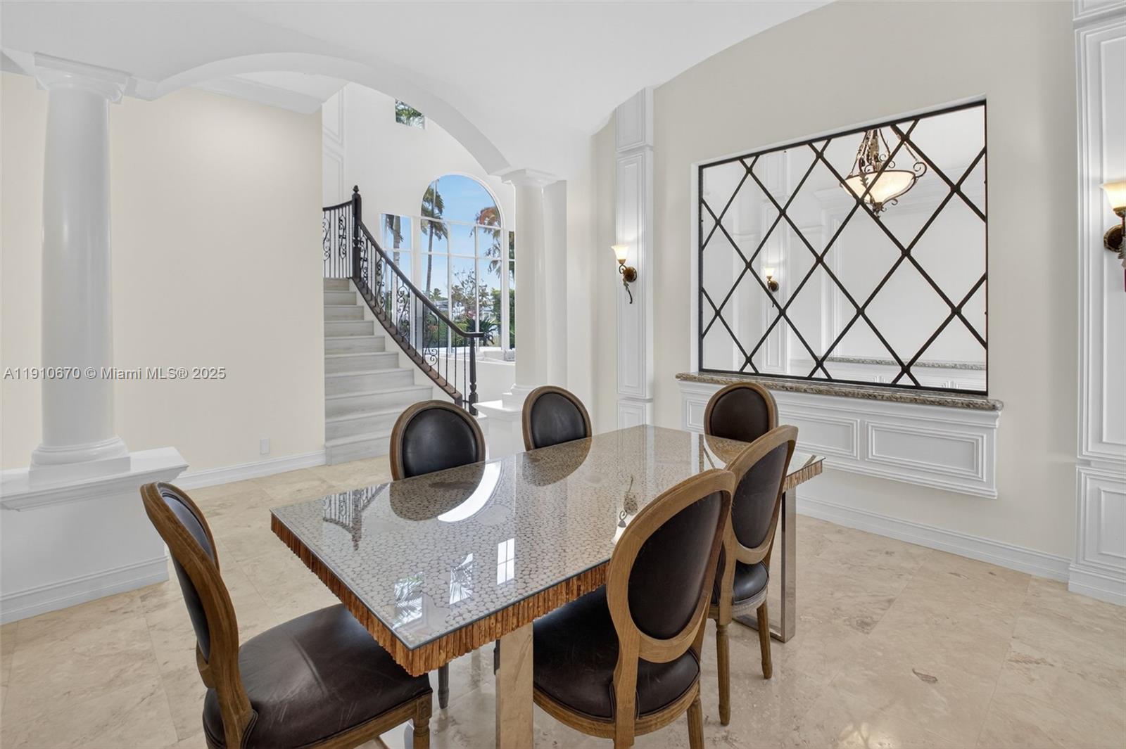 9597 Bridgebrook Dr Unit: -