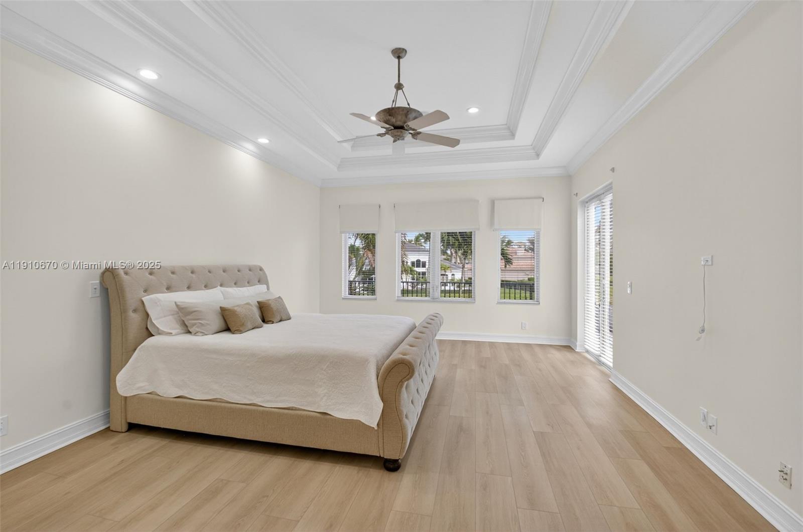 9597 Bridgebrook Dr Unit: -