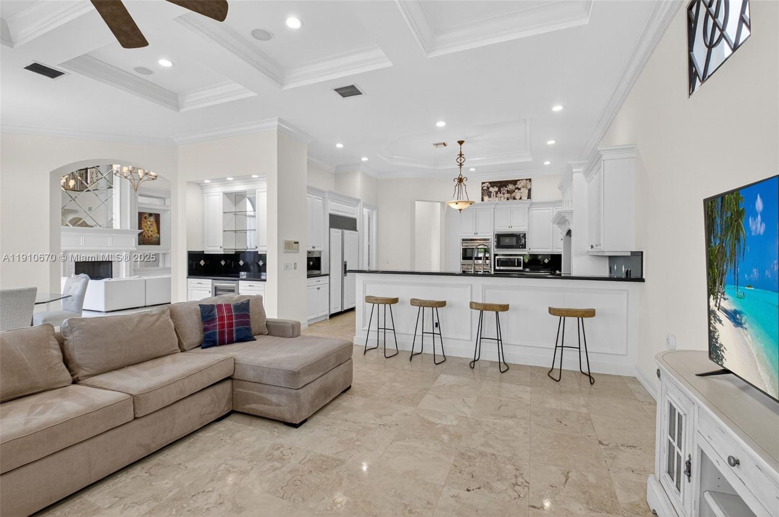 9597 Bridgebrook Dr Unit: -