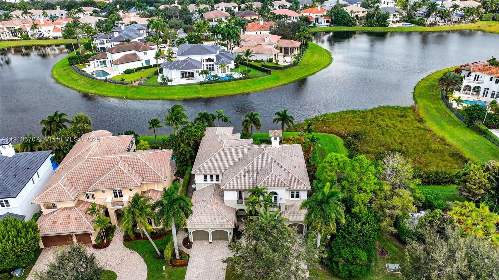 9597 Bridgebrook Dr Unit: -