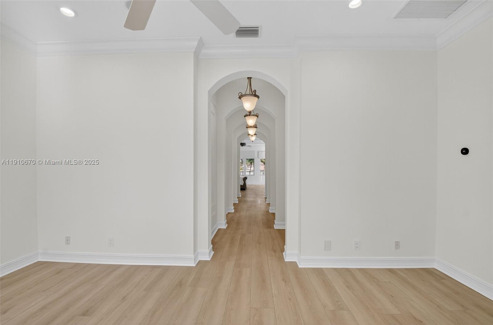 9597 Bridgebrook Dr Unit: -