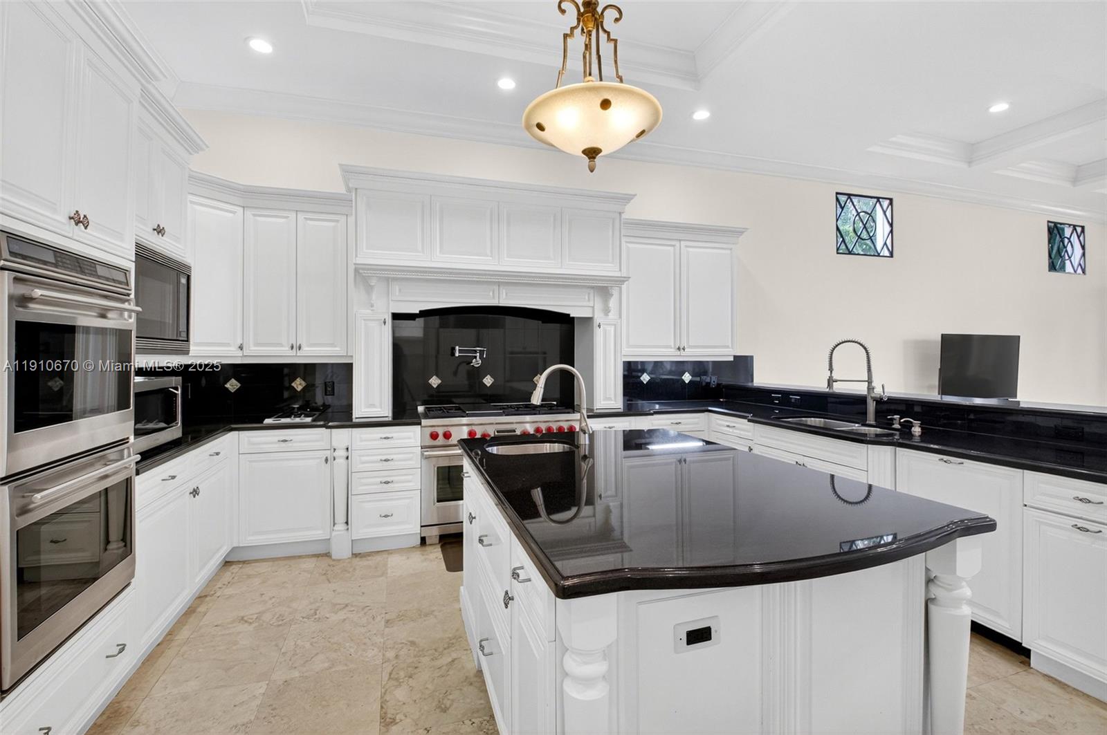 9597 Bridgebrook Dr Unit: -