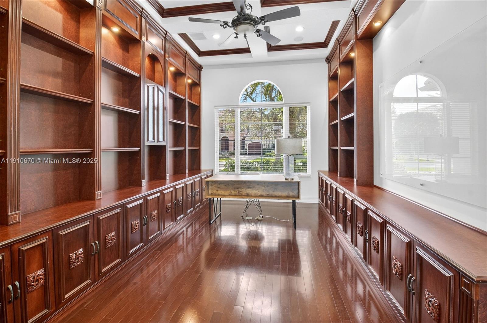 9597 Bridgebrook Dr Unit: -