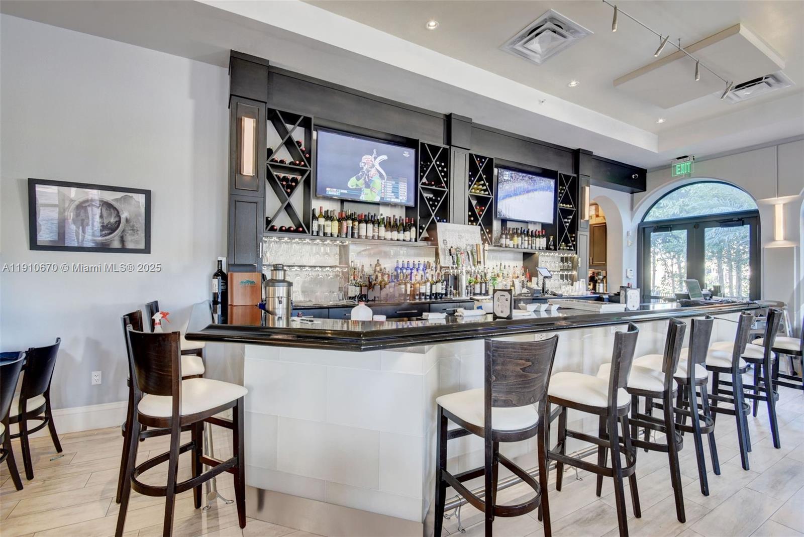 9597 Bridgebrook Dr Unit: -