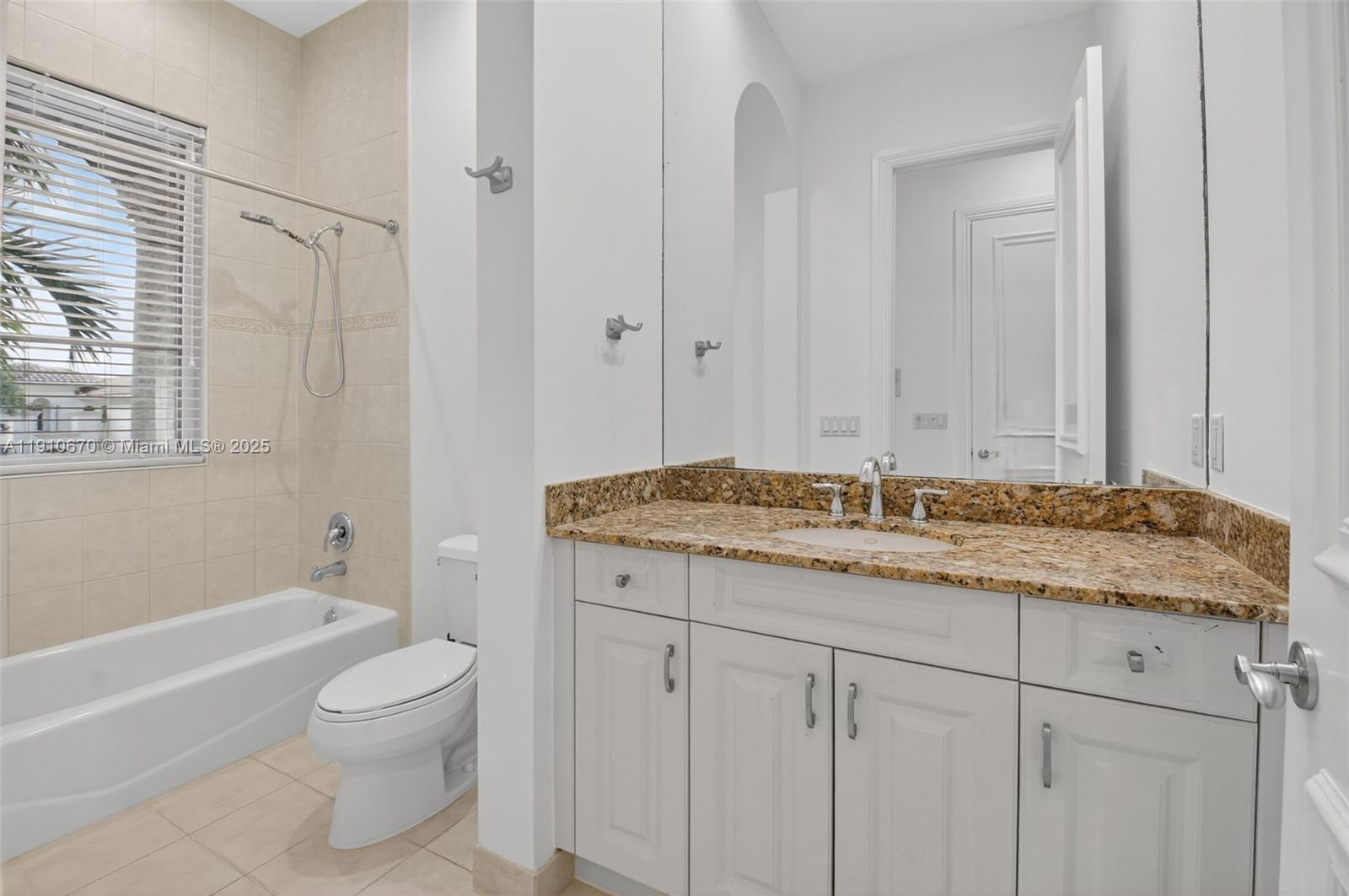 9597 Bridgebrook Dr Unit: -