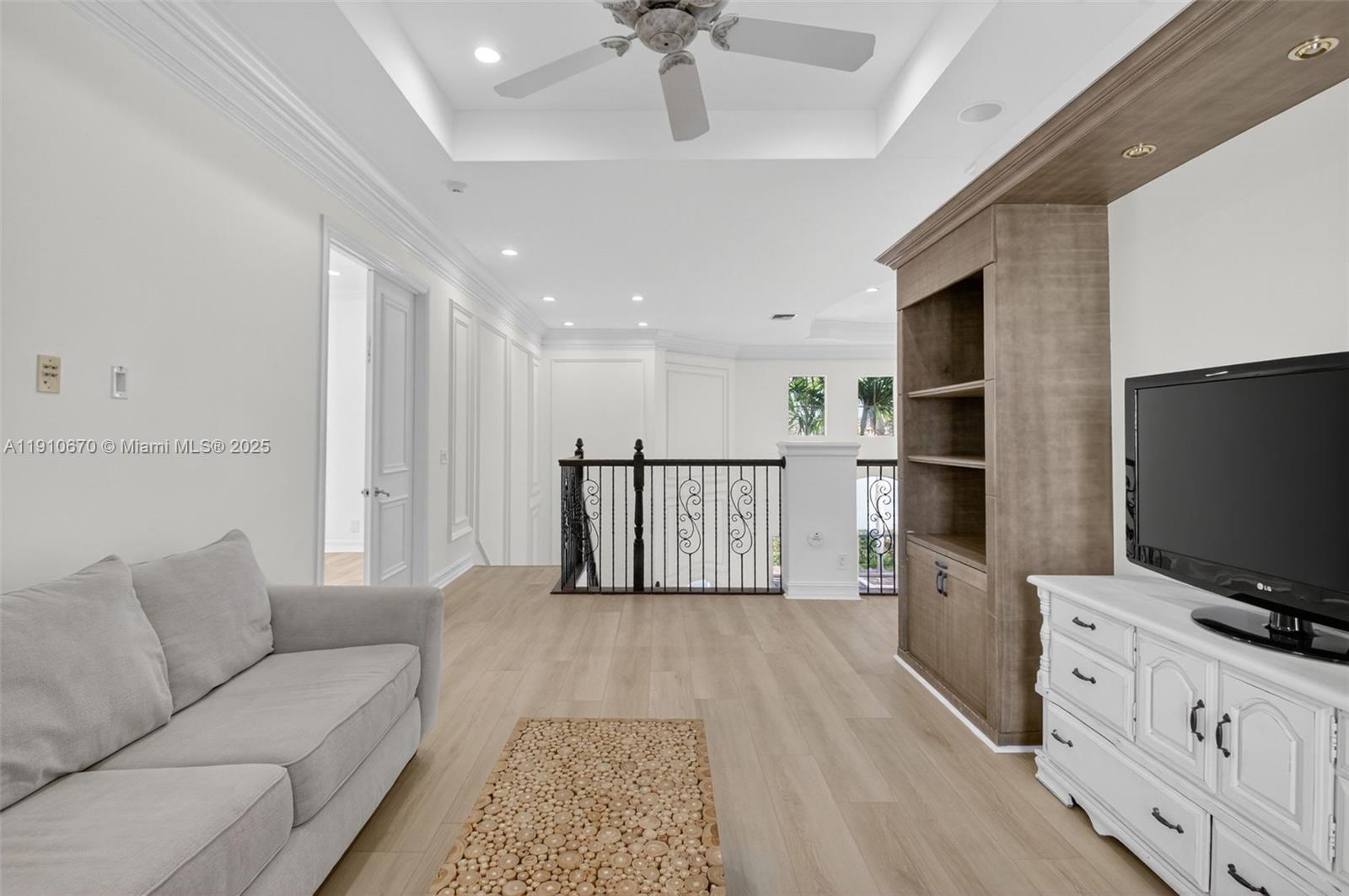 9597 Bridgebrook Dr Unit: -