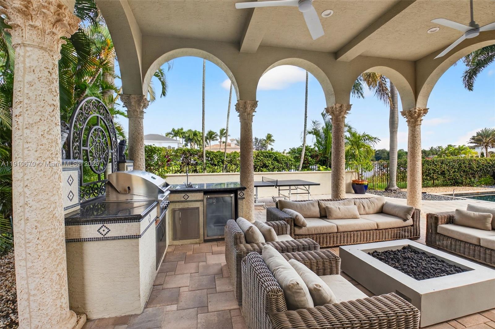 9597 Bridgebrook Dr Unit: -