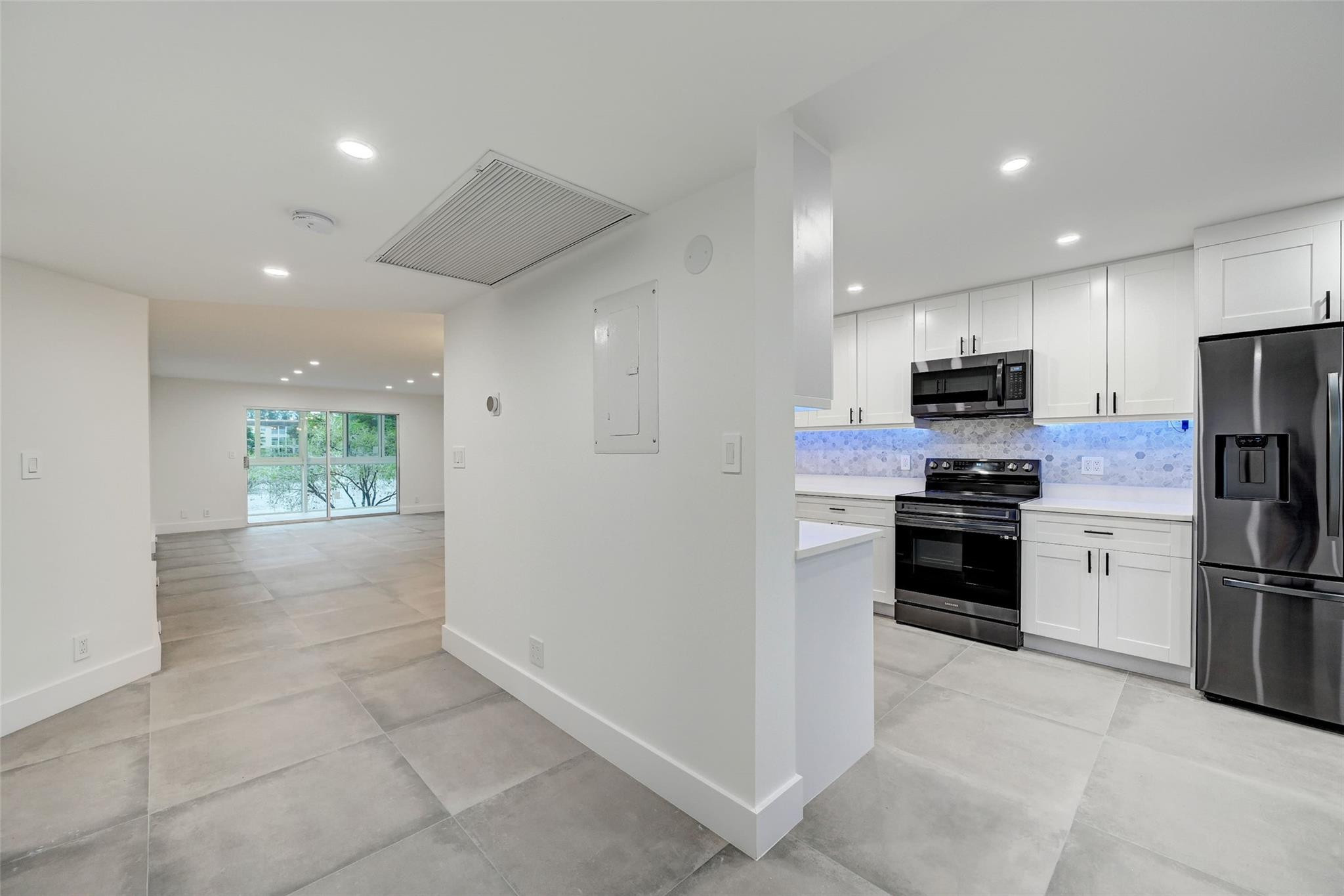 1803 Eleuthera Point C2