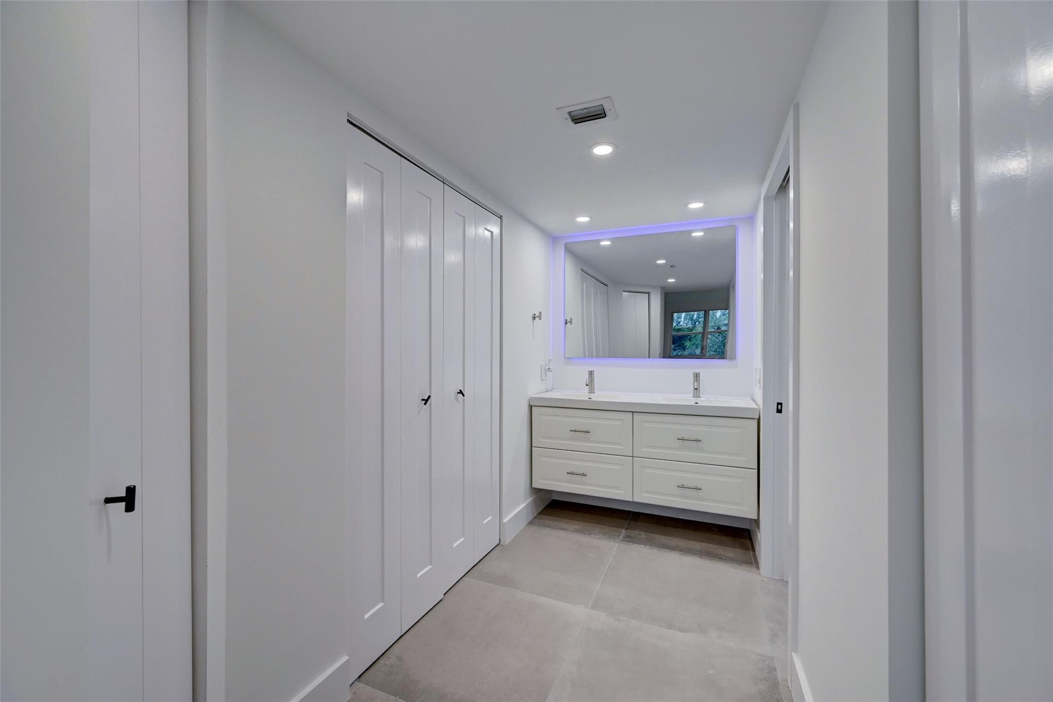 1803 Eleuthera Point C2