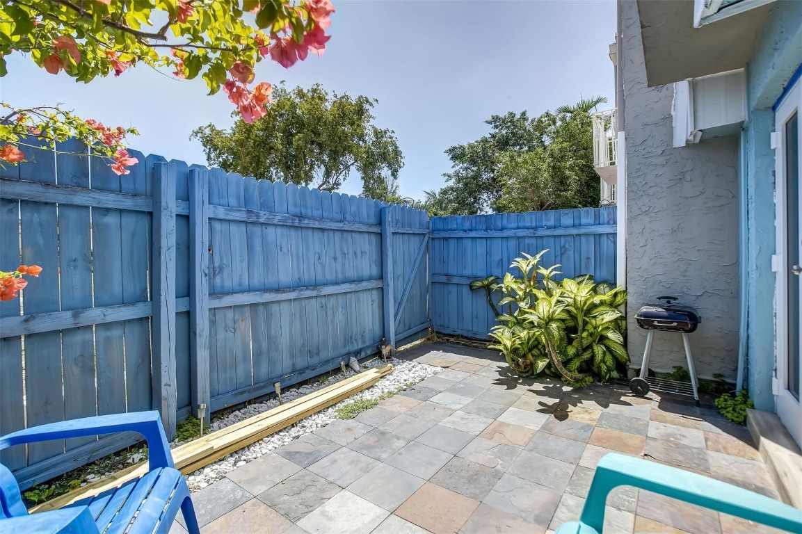 2708 NE 14th Street Cswy 4