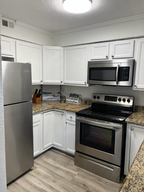 2708 NE 14th Street Cswy 4