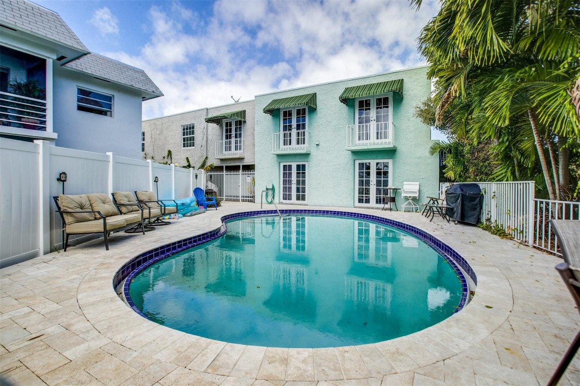 2708 NE 14th Street Cswy 4