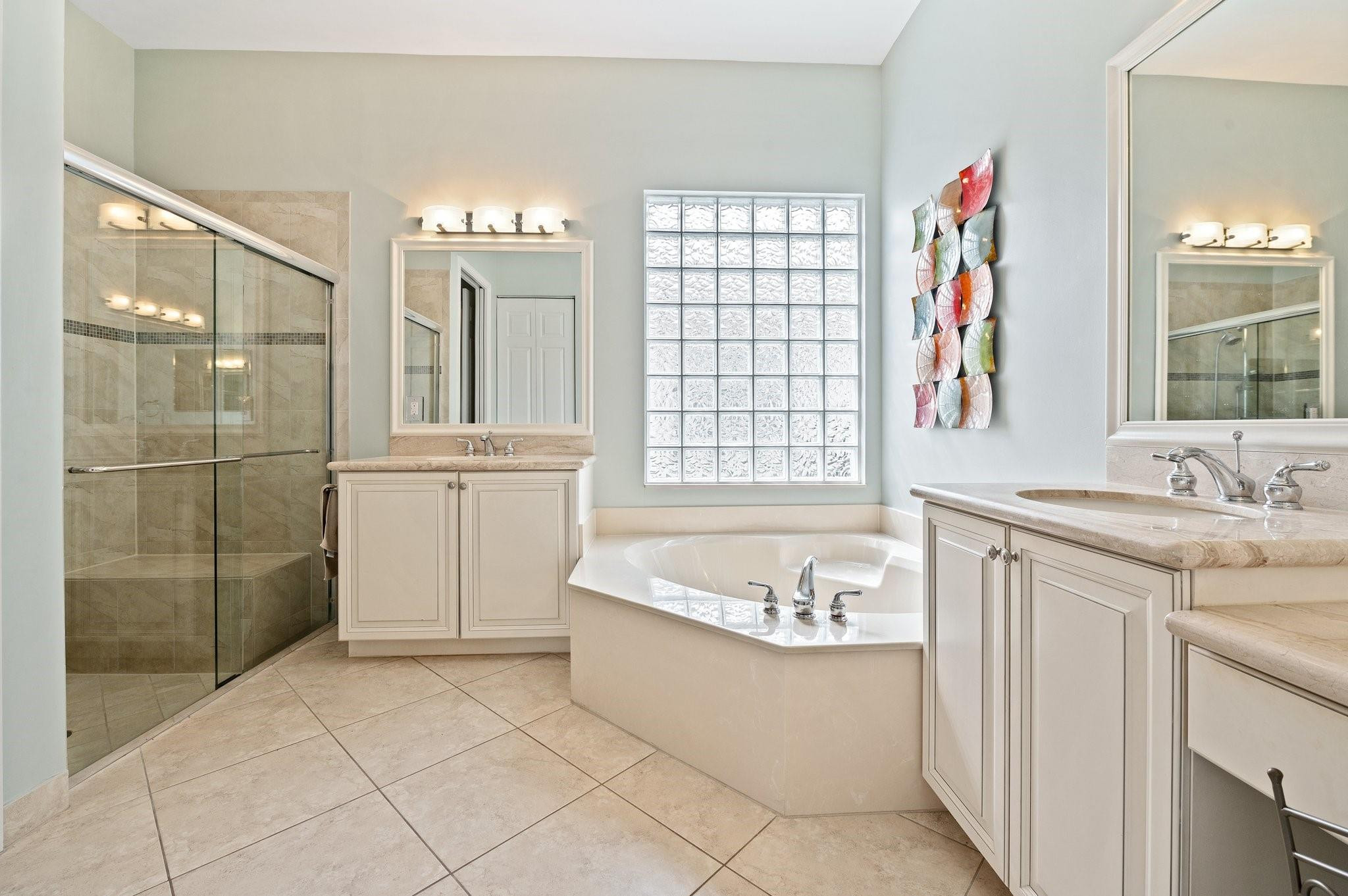 9729 S Dovetree Isle Dr