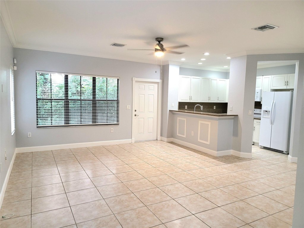 6071 Grand Cypress Cir