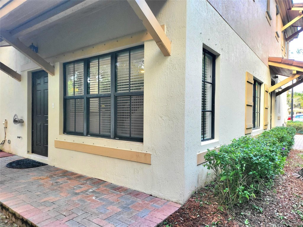 6071 Grand Cypress Cir