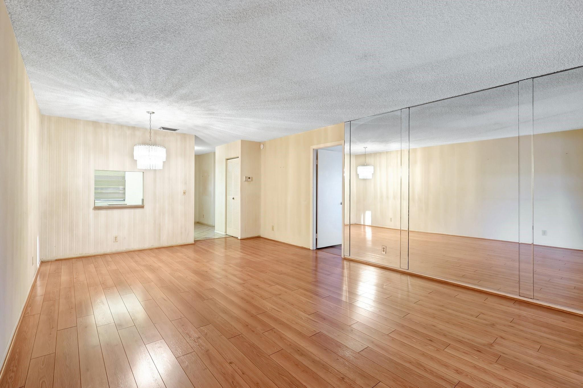 204 Lake Helen Dr 204