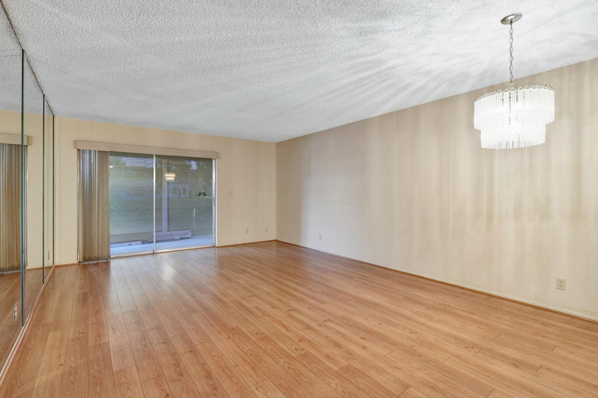 204 Lake Helen Dr 204