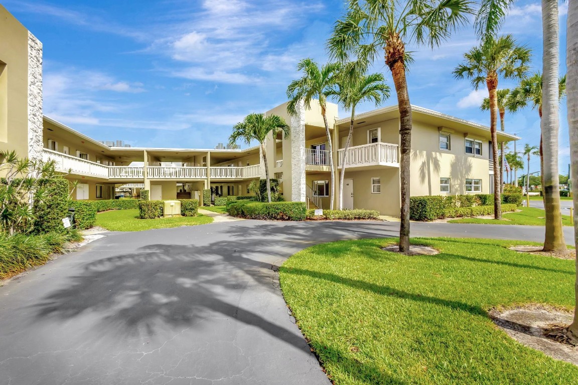 419 US Highway 1 108