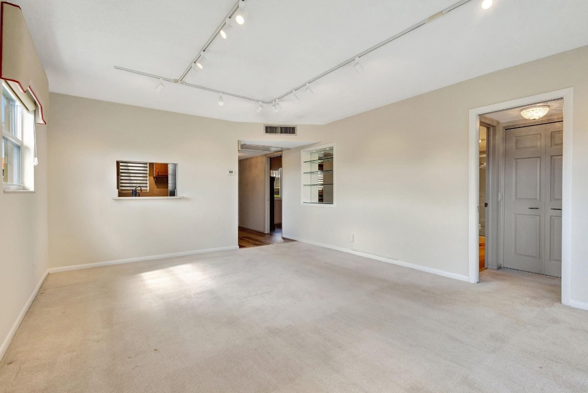 419 US Highway 1 108