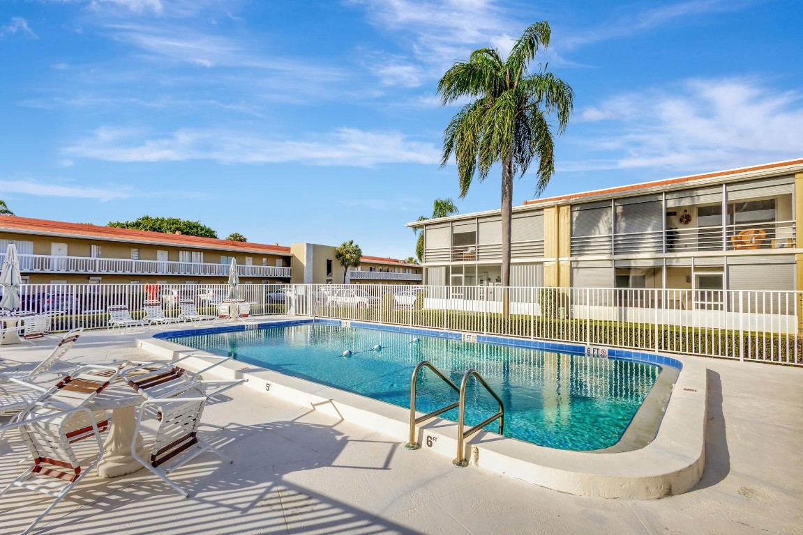 419 US Highway 1 108