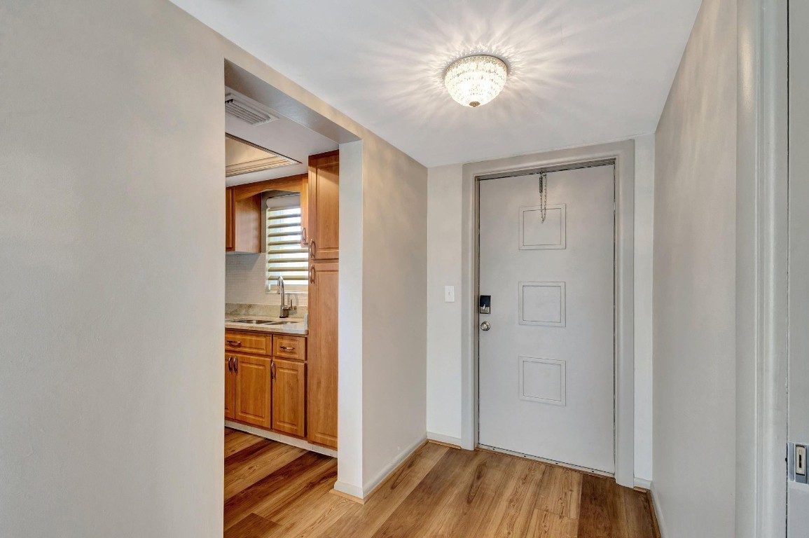 419 US Highway 1 108