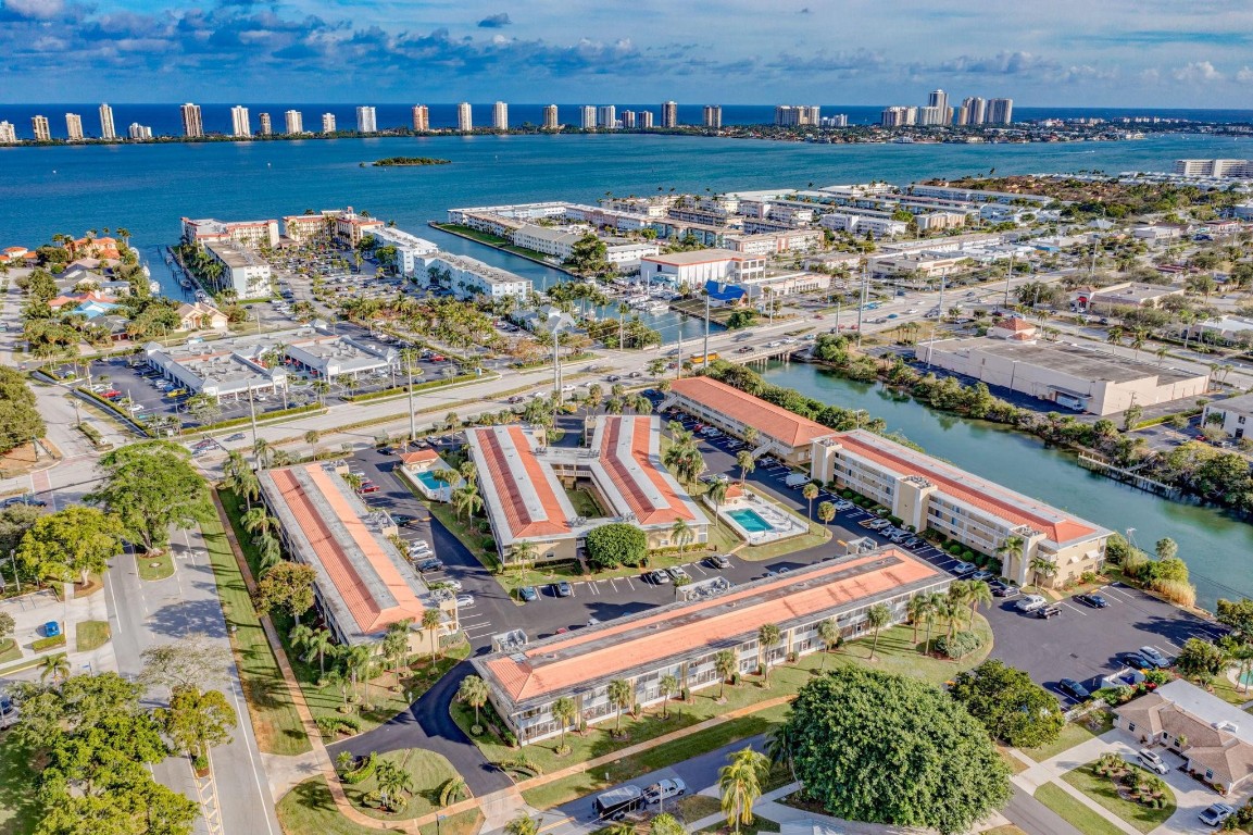 419 US Highway 1 108