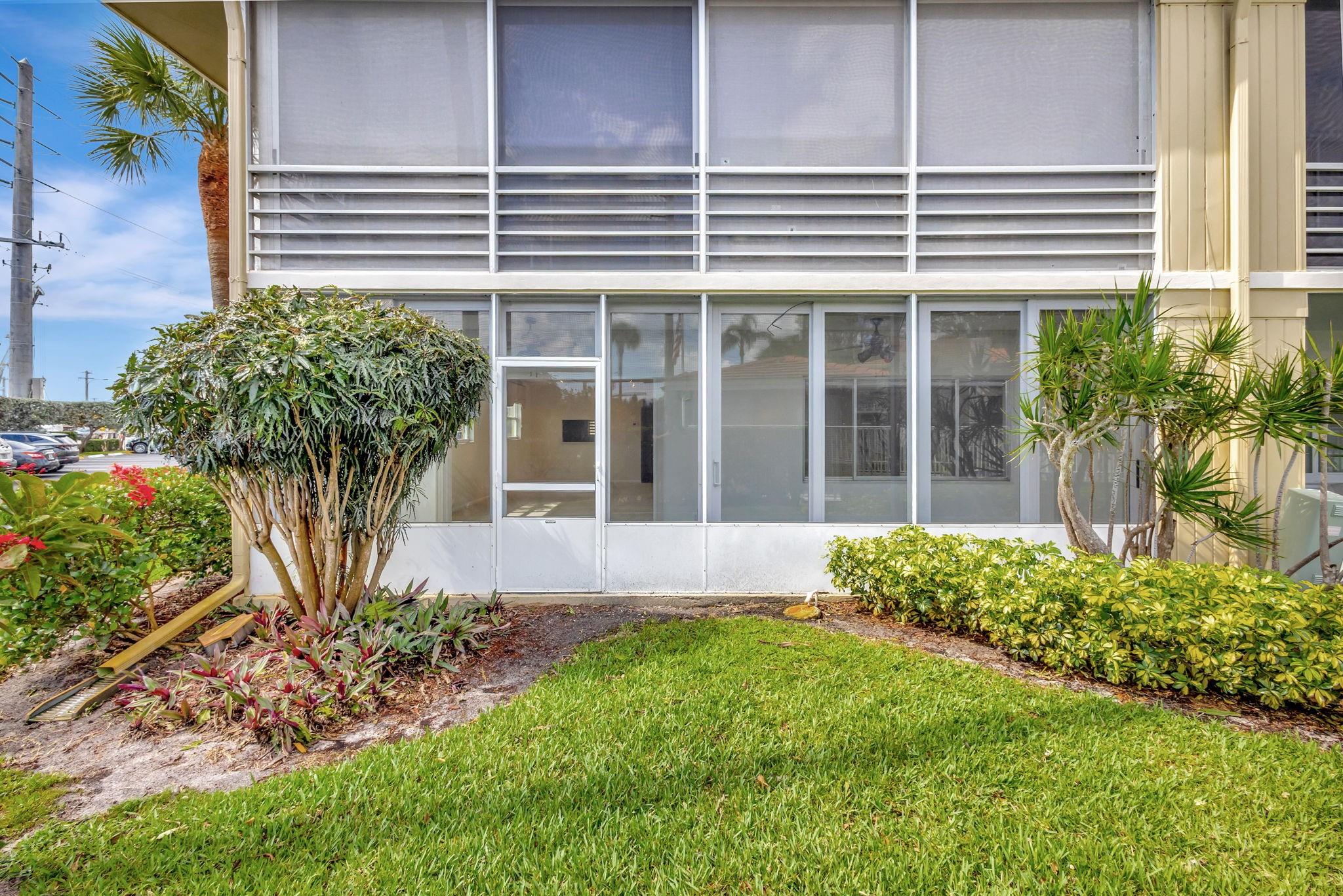 419 US Highway 1 108